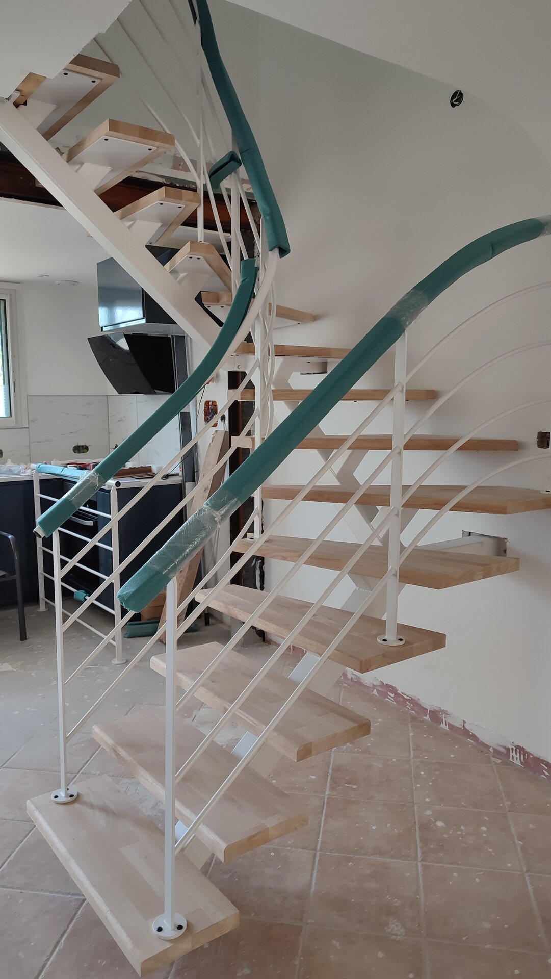 Escalier de style industriel en métal pour espaces professionnels
